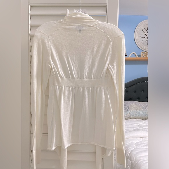 Express Asymmetrical Cardigan - Picture 4 of 5